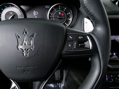 Used 2022 Maserati Ghibli Modena Q4 image 12