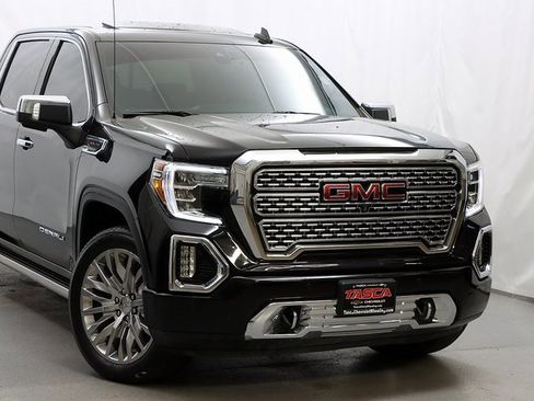 Used 2019 GMC Sierra 1500 Denali w/ Denali Ultimate Package image 2