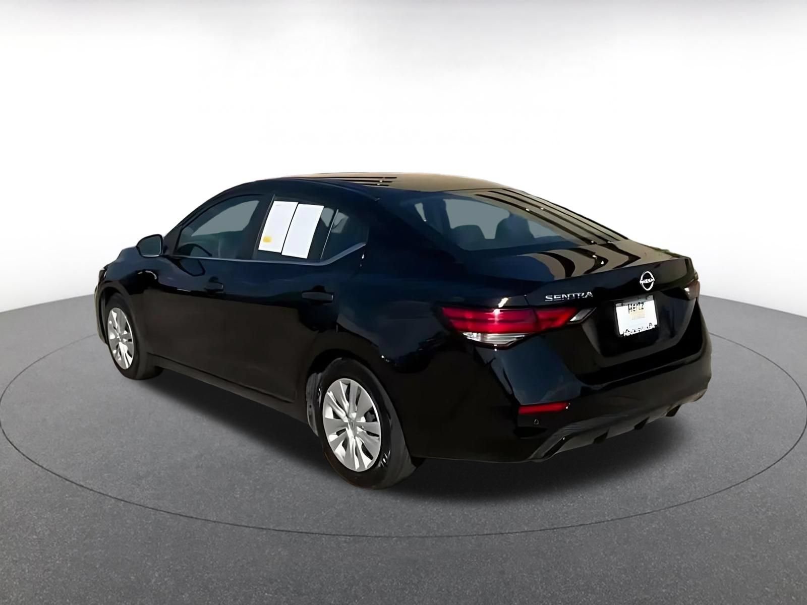 Used 2025 Nissan Sentra S FWD image 10