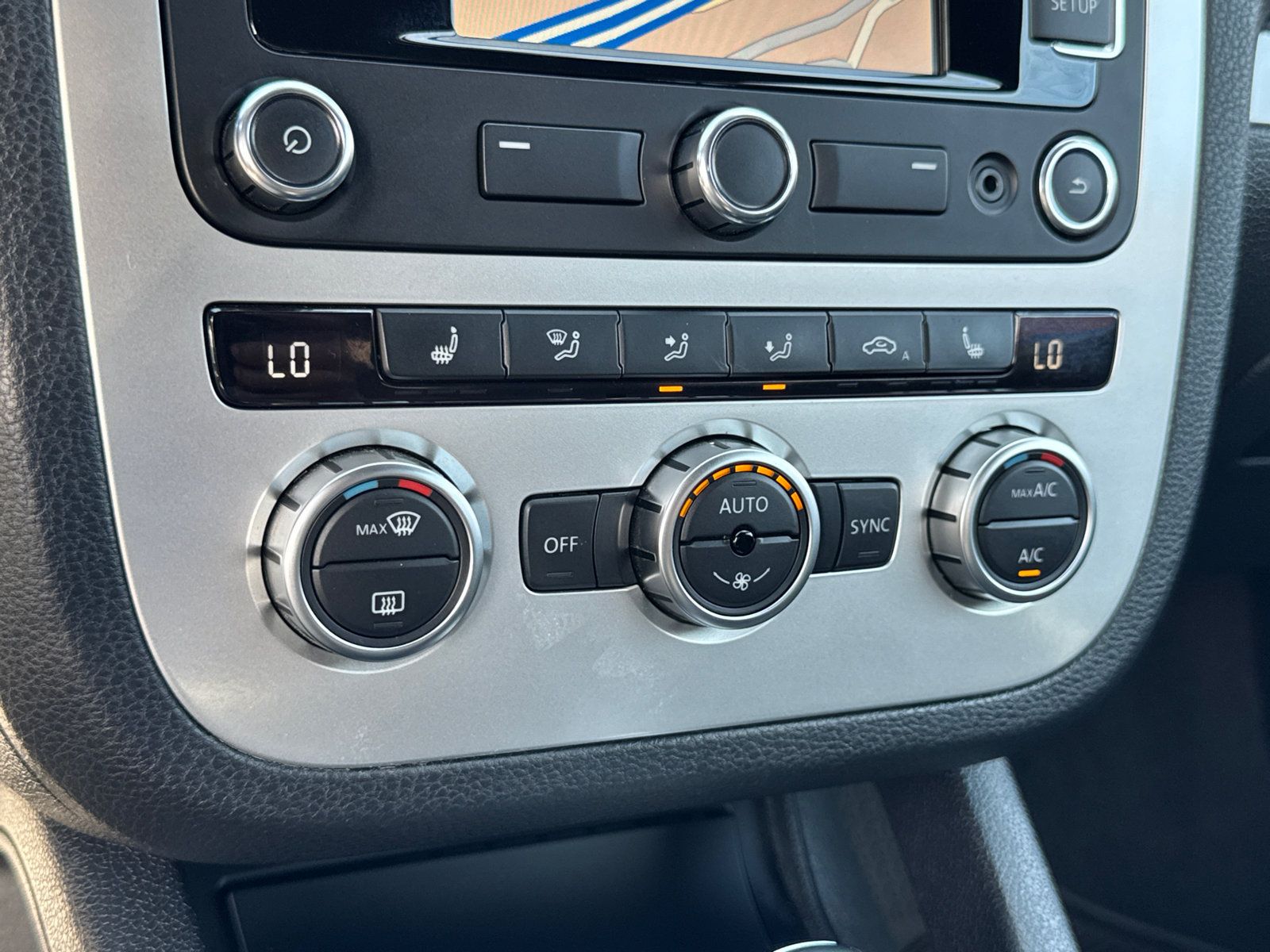 Used 2014 Volkswagen Eos Komfort FWD image 18