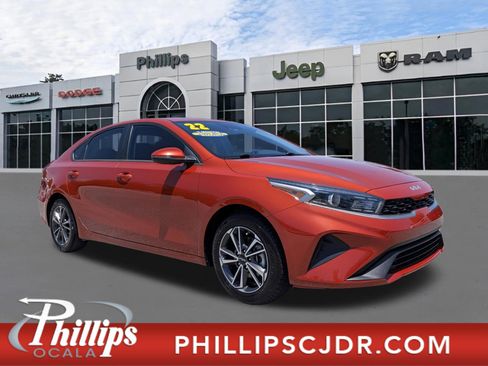 Used 2022 Kia Forte LXS w/ LXS Technology Package FWD image 1
