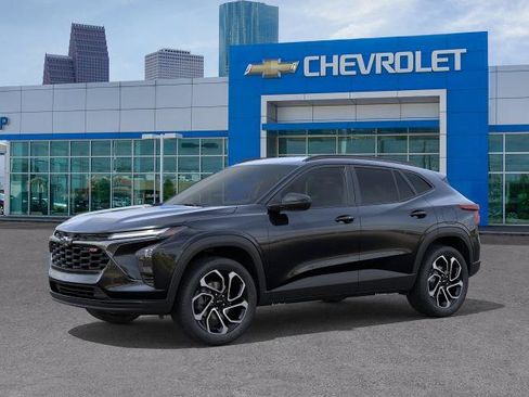 New 2026 Chevrolet Trax RS w/ Driver Confidence Package FWD image 2