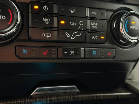 Used 2020 Ford F350 Lariat AWD/4WD image 45