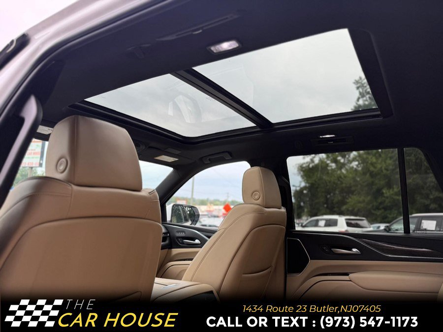 Used 2024 Cadillac Escalade Premium Luxury RWD image 17
