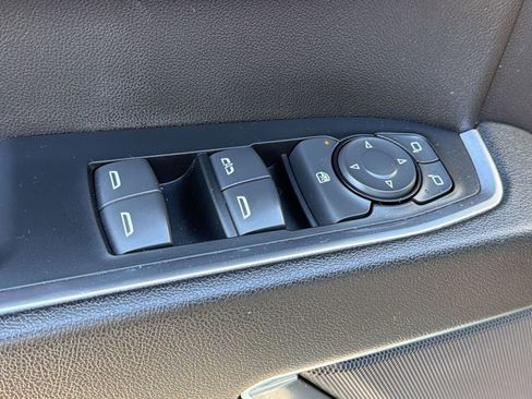 Used 2023 GMC Sierra 1500 Elevation image 13