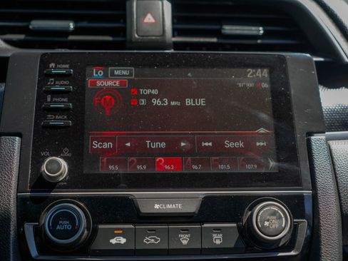 Used 2019 Honda Civic Sport image 17