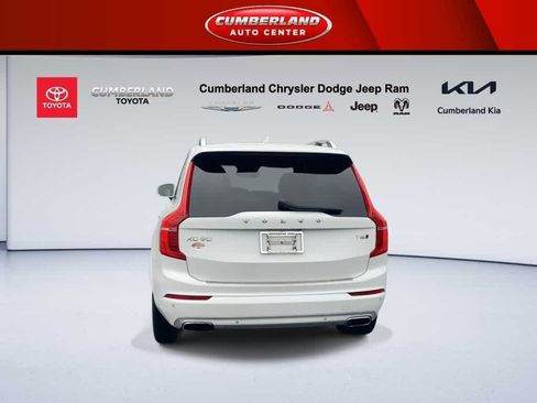 Used 2017 Volvo XC90 T6 Momentum w/ Vision Package image 7