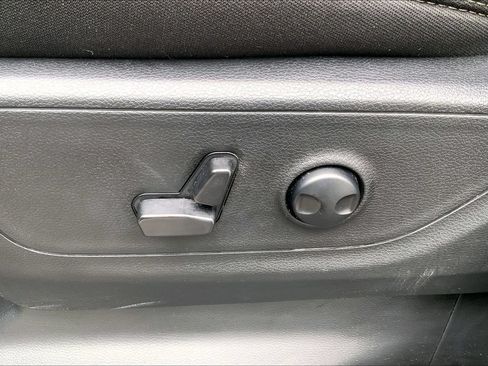 Certified 2025 RAM 1500 Big Horn AWD/4WD image 30