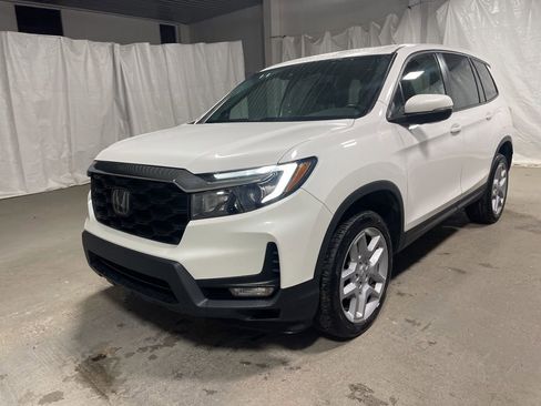 Used 2024 Honda Passport EX-L image 3