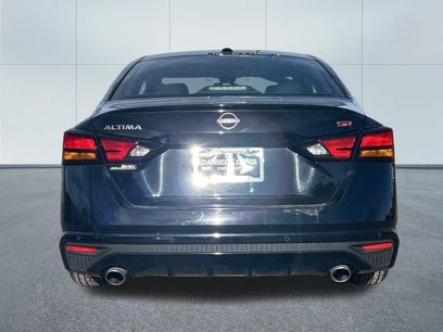 Used 2024 Nissan Altima 2.5 SR