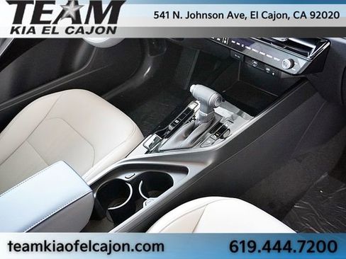 New 2026 Kia Niro EX FWD image 13