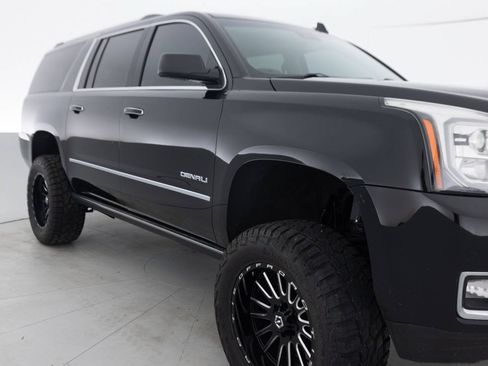 Used 2017 GMC Yukon XL Denali w/ Open Road Package AWD/4WD image 11