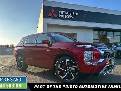 New 2025 Mitsubishi Outlander SE