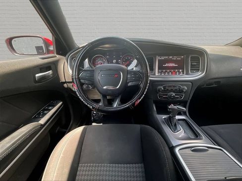 Used 2019 Dodge Charger GT RWD image 10