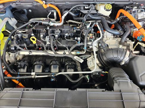 New 2026 Ford Maverick XLT w/ XLT Luxury Package FWD image 21