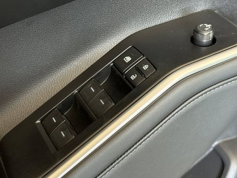 New 2026 Toyota Highlander XLE AWD/4WD image 12