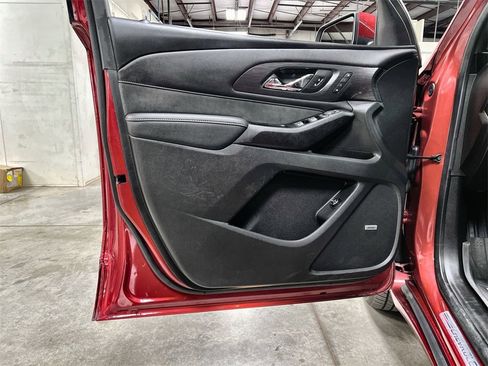 Used 2023 Chevrolet Traverse High Country w/ LPO, Floor Liner Package image 15