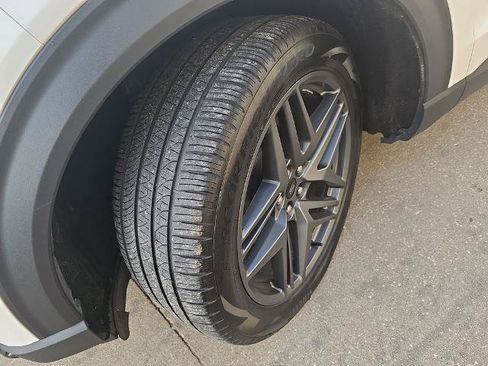 Certified 2025 Ford Explorer ST AWD/4WD image 33