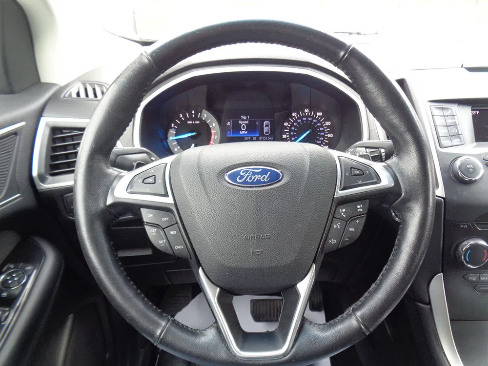Used 2015 Ford Edge SEL AWD/4WD image 19