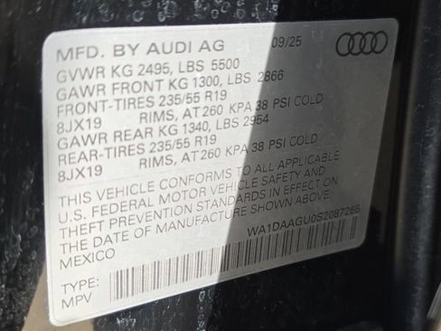 Used 2025 Audi Q5 Premium w/ Convenience Package AWD/4WD image 39