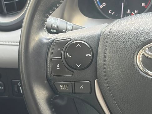 Used 2017 Toyota RAV4 XLE AWD/4WD image 26