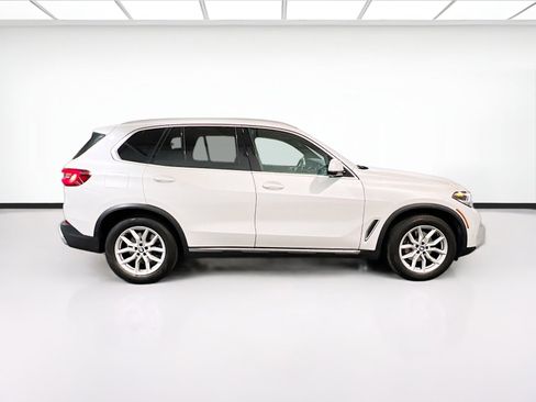 Used 2023 BMW X5 xDrive40i w/ Parking Assistance Package image 25