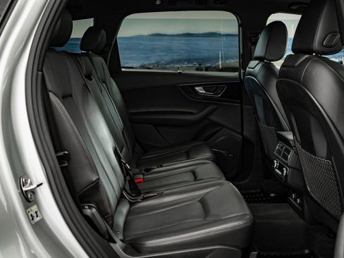 Used 2018 Audi Q7 3.0T Prestige w/ Prestige Package image 47