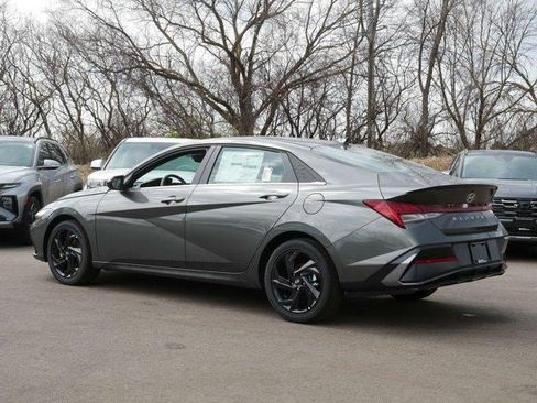 New 2026 Hyundai Elantra SEL Sport Premium FWD image 3