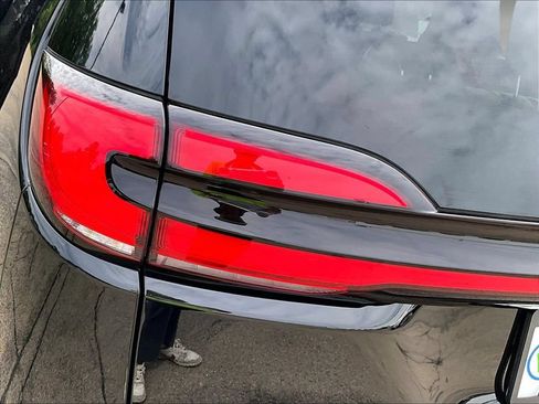 Used 2025 Chrysler Pacifica Select FWD image 26