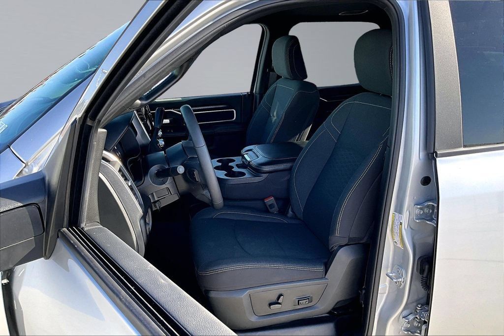 Certified 2026 RAM 2500 Big Horn AWD/4WD image 3
