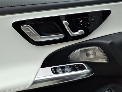 New 2026 Mercedes-Benz E 53 AMG e 4MATIC Sedan image 13