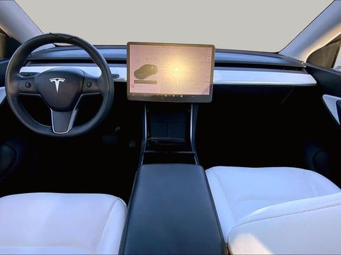 Used 2020 Tesla Model Y Long Range AWD/4WD image 15