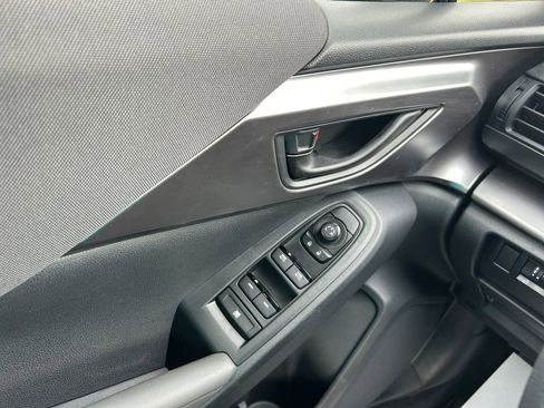 Certified 2025 Subaru Impreza 2.0i image 19