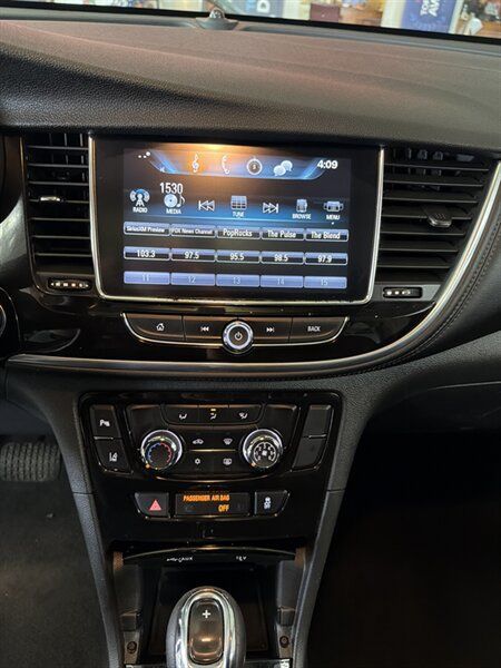 Used 2021 Buick Encore Preferred w/ Safety Package II FWD image 9