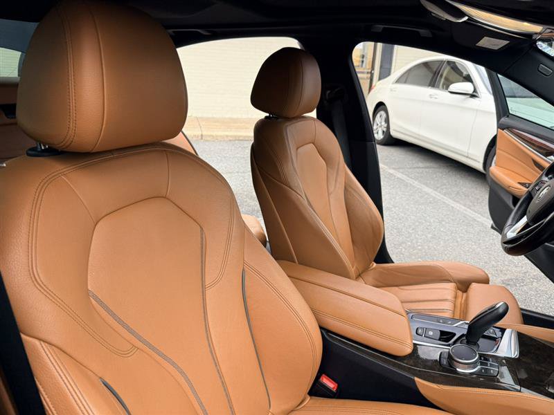 Used 2017 BMW 540i RWD image 13