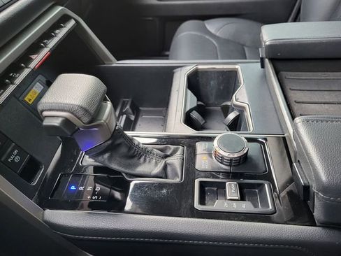 Used 2023 Toyota Tundra Limited image 21