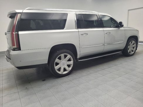 Used 2018 Cadillac Escalade ESV Luxury RWD image 10