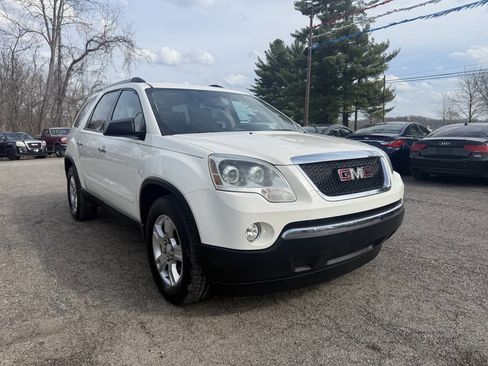 Used 2011 GMC Acadia SLE image 3