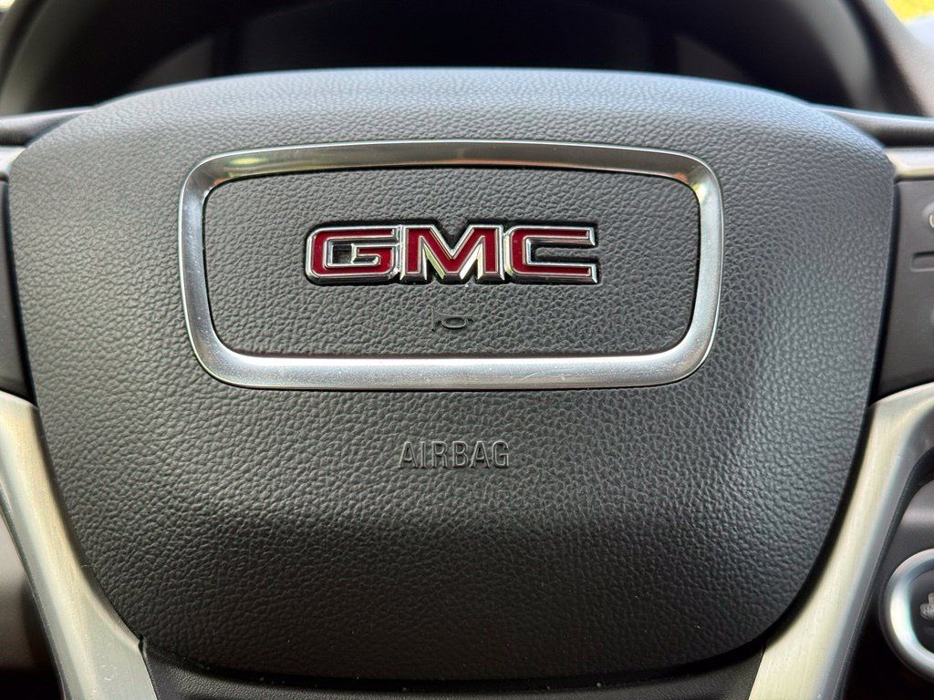 Used 2020 GMC Terrain SLT w/ Preferred Package AWD/4WD image 18
