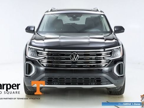 Used 2025 Volkswagen Atlas SEL AWD/4WD image 55