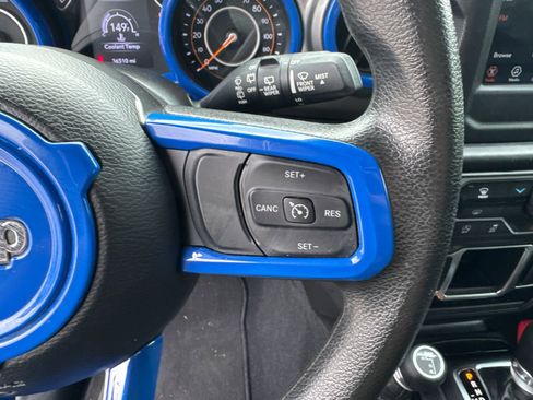 Used 2023 Jeep Wrangler Sport image 19