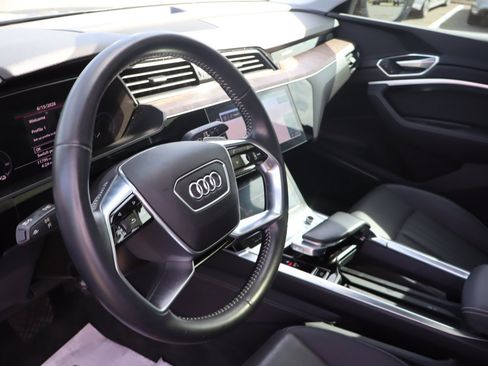 Used 2020 Audi e-tron Premium Plus AWD/4WD image 10