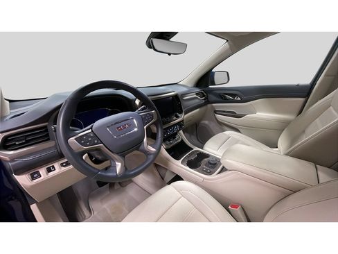 Used 2023 GMC Acadia Denali w/ Denali Ultimate Package AWD/4WD image 17