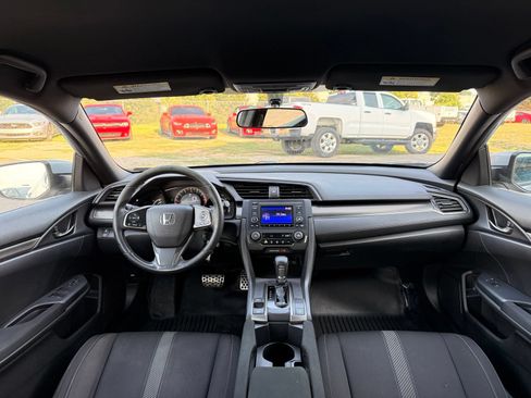 Used 2018 Honda Civic Sport image 25