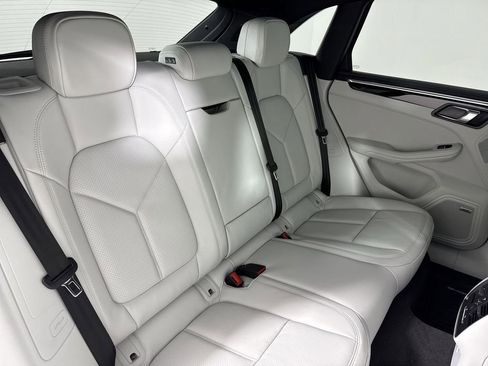New 2026 Porsche Macan AWD/4WD image 23