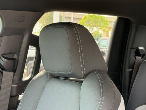 Used 2025 Toyota Tacoma TRD Off-Road image 14