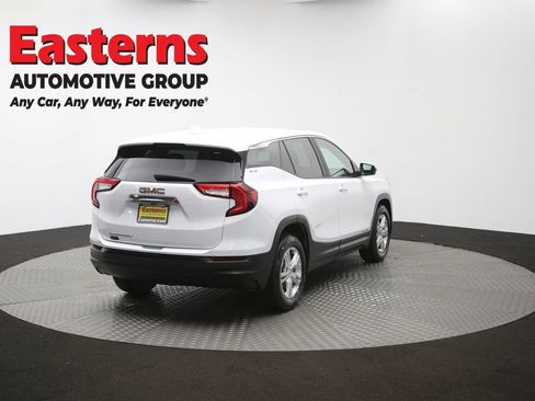 Used 2024 GMC Terrain SLE FWD image 39