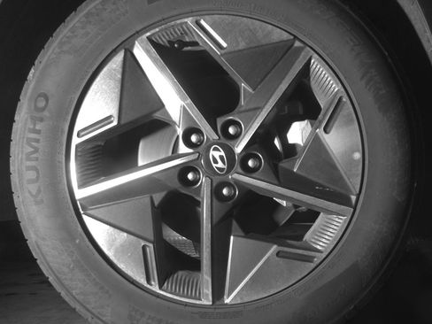 Used 2025 Hyundai Tucson SEL image 13