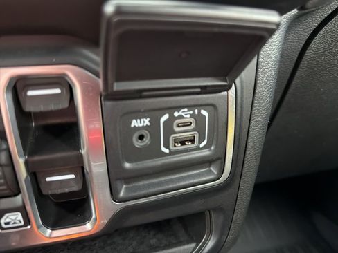 Used 2023 Jeep Wrangler Unlimited Sahara image 67