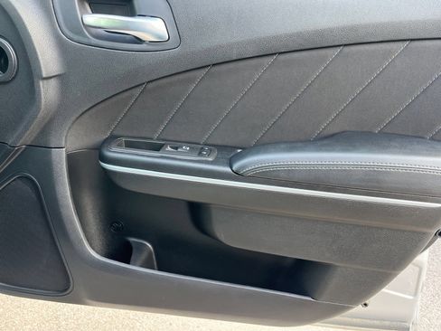 Used 2022 Dodge Charger SXT RWD image 14